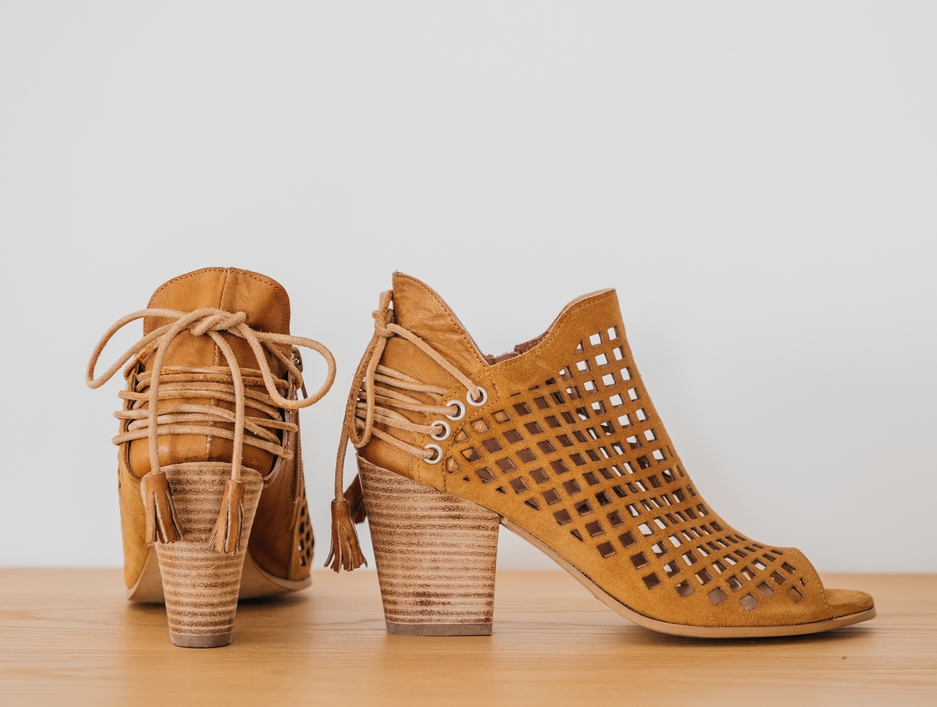 SOULIERS A TALON