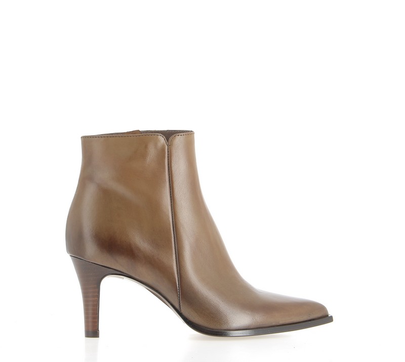 s1599c-cognac