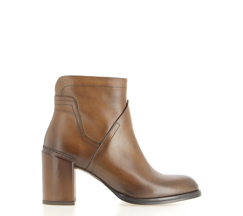 s1609c-cognac