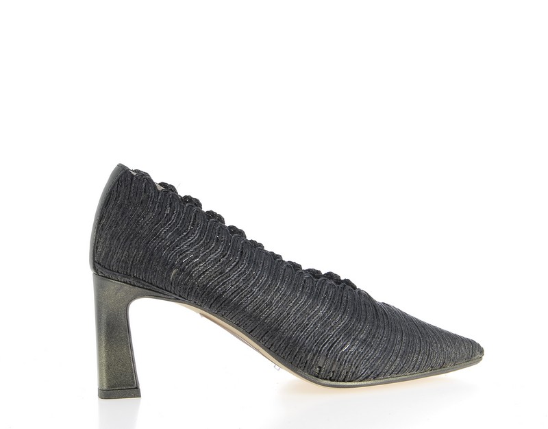s1681m-noir