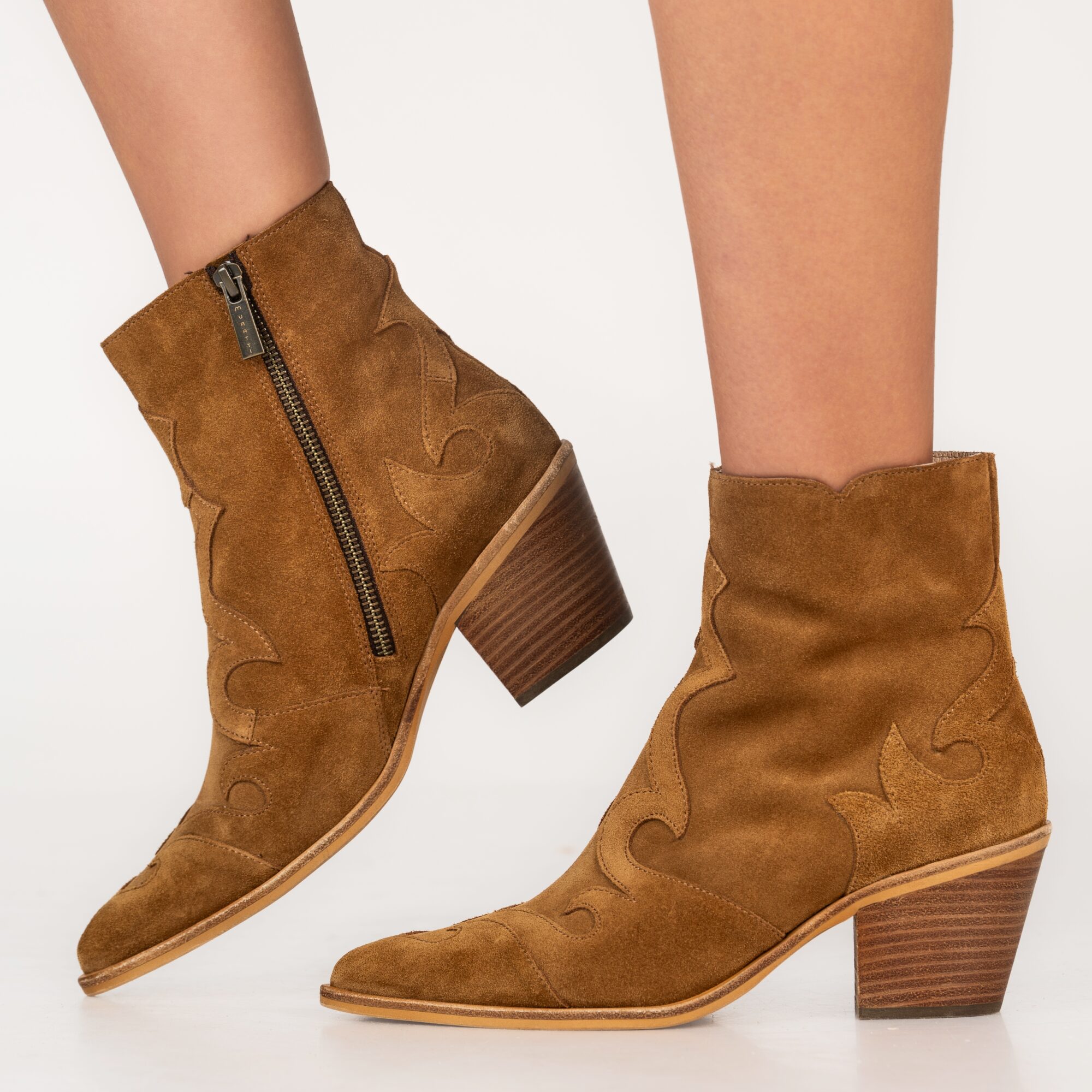 s1698e-camel