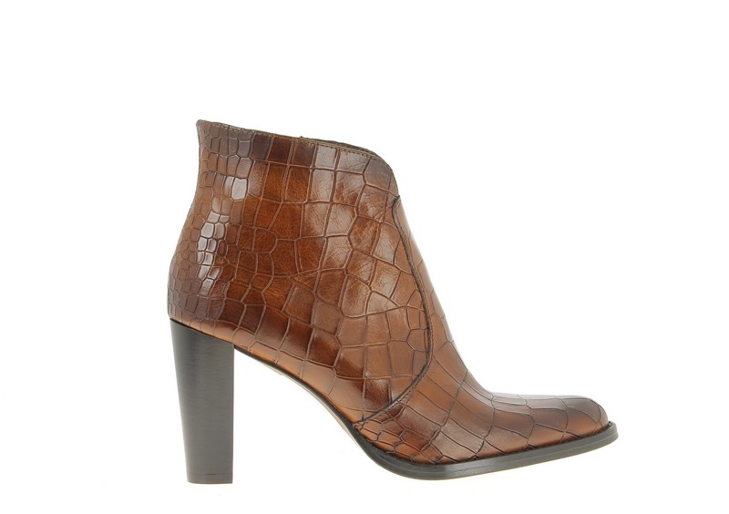 s1716j-brandy-1