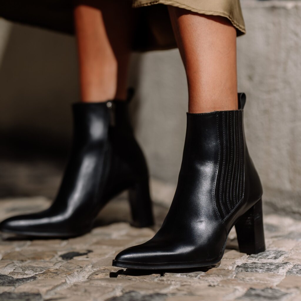 s1722n-noir