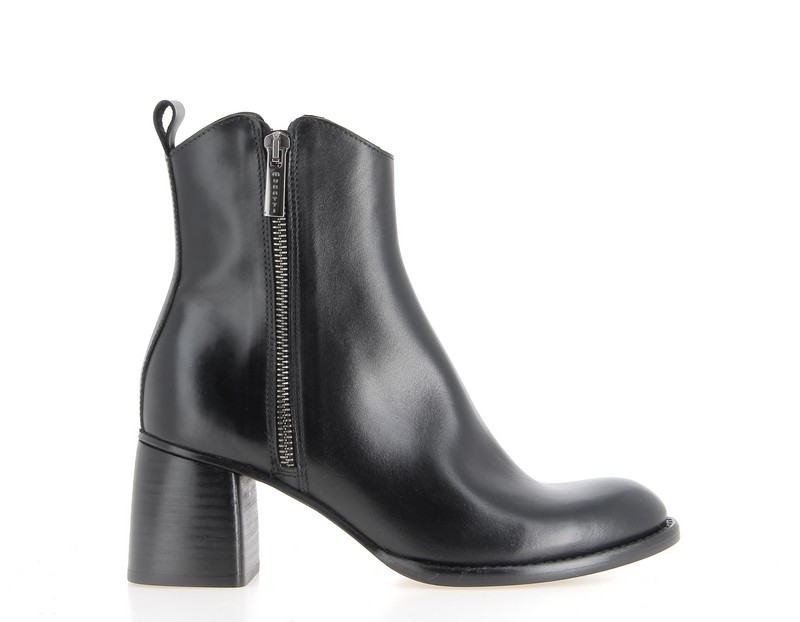 s1747n-noir
